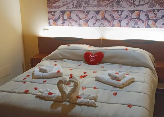 Megale Hellas לינה וארוחת בוקר