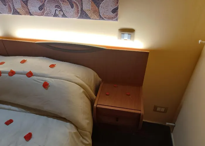 לינה וארוחת בוקר Megale Hellas רוזארנו